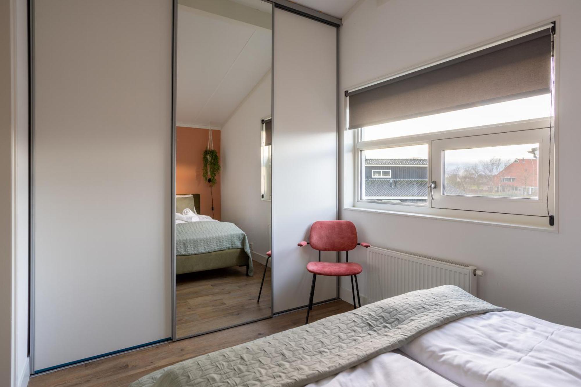 Waterpark Oan 'E Poel Bij Sneekermeer Terherne Room photo